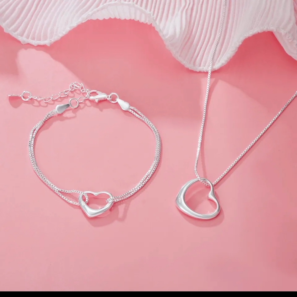 NECKLACE AND GUILLO 925, VERY NICE.